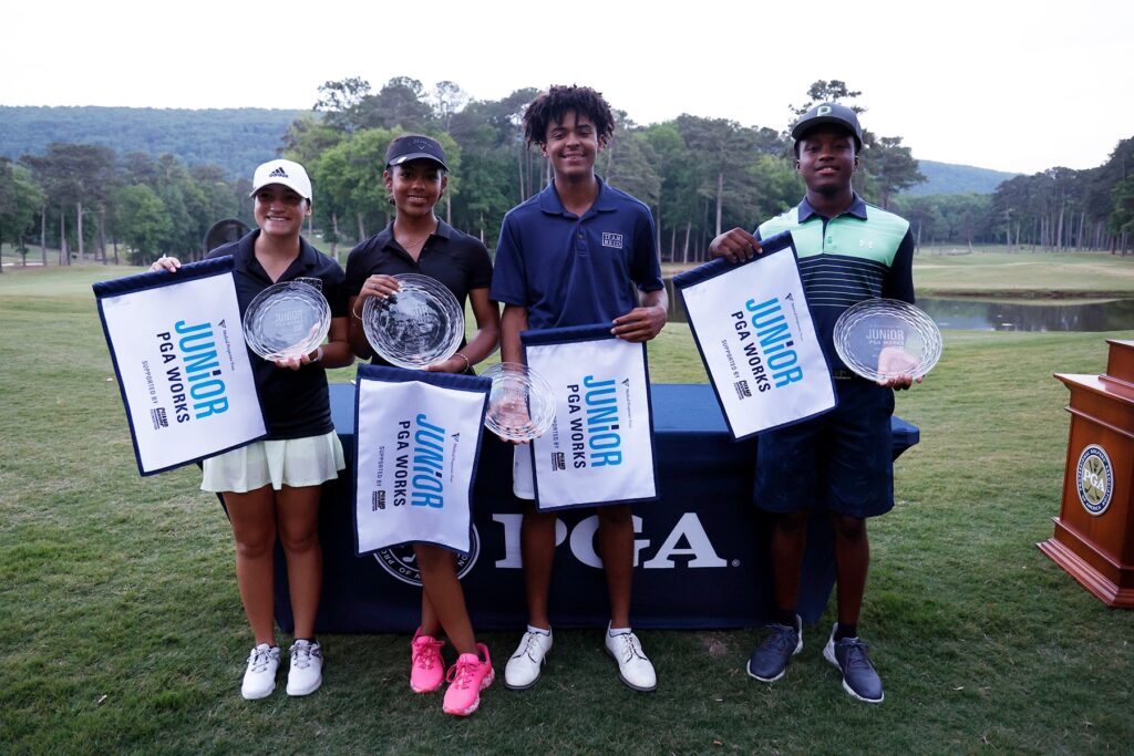 Morgan Rodriguez, Koa Seymour, Thomas Reid and Ethan Hill with awards and flags at 2023 Junior PGA Works